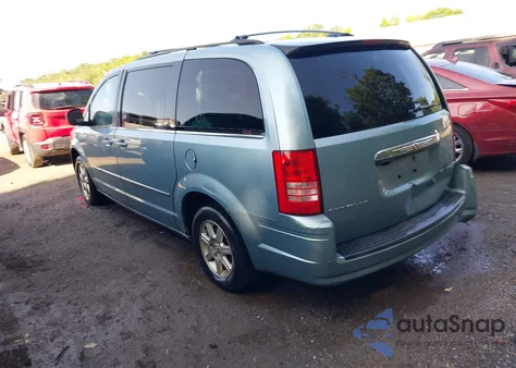 2010 Chrysler Town & Country Touring из США, поврежденный, VIN 2A4RR5D12AR305370